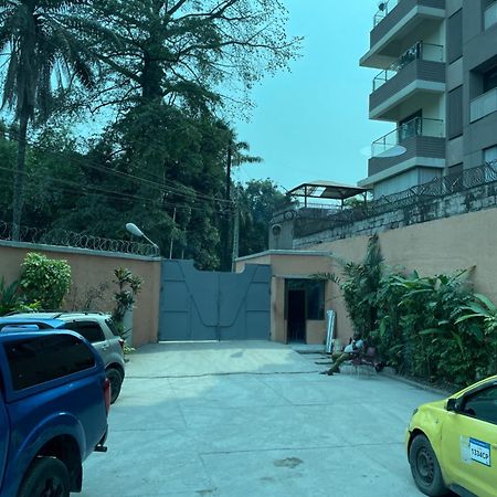 Pyramide II Hotel Kinshasa Exterior foto